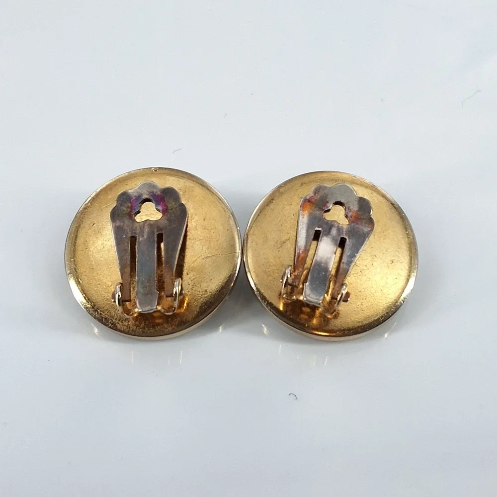 Vintage Gold Tone‎ Emerald Green Glass Rhinestone Halo Clip On Earrings